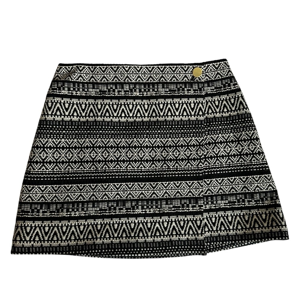 Alice + Olivia Black White Geometric Jacquard Wrap Mini Skirt CC008O03316 Size 6